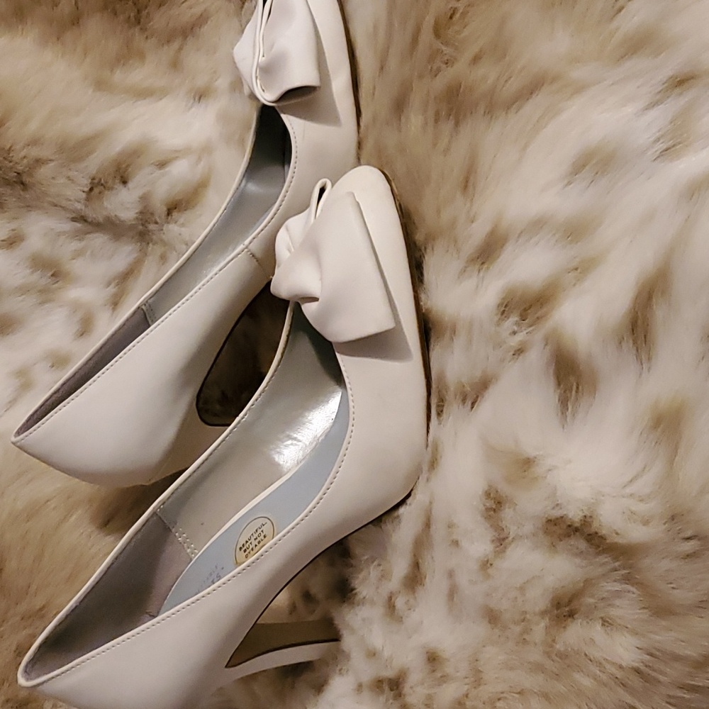 Lela Rose White heels